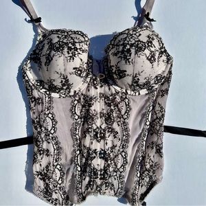 Victoria’s Secret Corset white and black lingerie top in size 34 D. Ties in back
